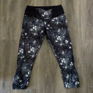 Capri Workout Leggings
